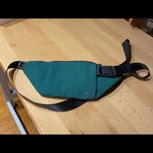 LULULEMON BELT BAG